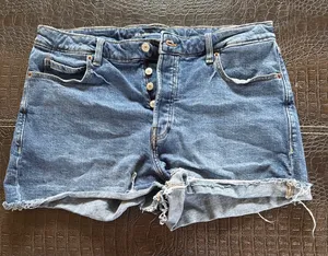 Old Navy Higher Hi-Rise Sky-Hi A-Line Button Fly Blue Denim Jean Shorts Size 16 thumbnail 1