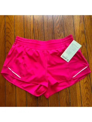 Lululemon Hotty Hot High Rise Short 2.5” Mulberry Spark Size 12 NWT thumbnail 2