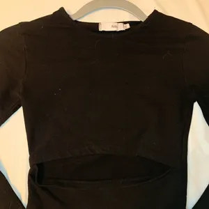 Adika Long Sleeve Cut-Out Cropped Top thumbnail 2