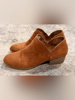 Final price Ladies American Eagle Suede Booties thumbnail 3