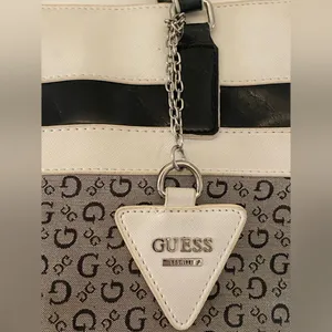 Guess Black & White Patterned Logo Tote Shoulder Purse Bag thumbnail 2