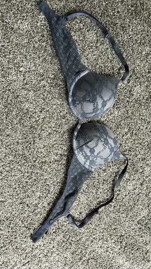 Victoria's Secret Bra thumbnail 4