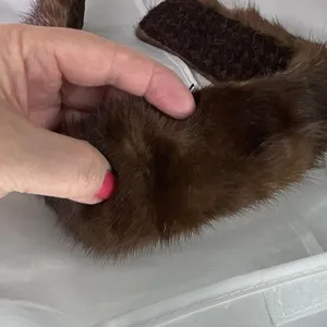Vintage brown mink collar with hook closure Brown thumbnail 4