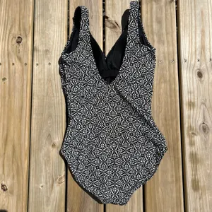 L.L. Bean Swimsuit One Piece Black White Wrap‎ Slimming V Neck 14 Long thumbnail 2