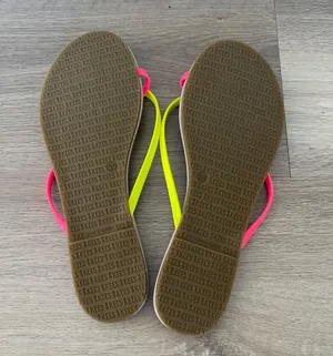 Sandal thumbnail 3
