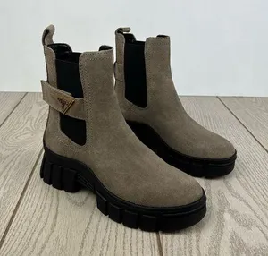 GUESS Women's Hensly Lug Sole Side Gore Chelsea Booties 6.5M Light Brown $99 thumbnail 1