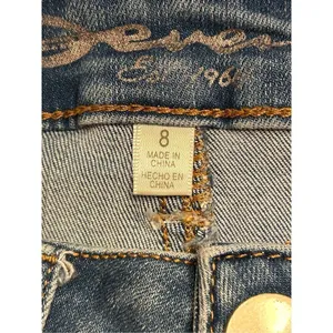 SEVEN7 Womens Weekend Bermuda shorts Size 8 Stretchy Distressed (3855) thumbnail 3