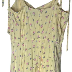 Bardot Floral Ditsy Tie Shoulder Midi Dress Yellow Size 8 thumbnail 11