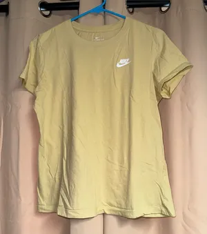 nike tee thumbnail 1
