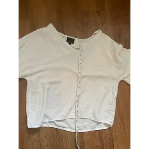 ‎Lumiere White shirt with bell sleeves medium thumbnail 8