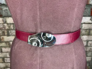 belt oval rippled buckle maroon burgundy wine silver vintage thumbnail 1