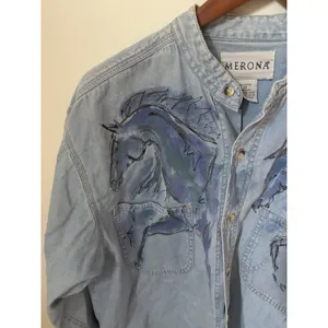 Vintage Denim Shirt Womens M Handpainted Horses Button Down Long Sleeve Merona thumbnail 3