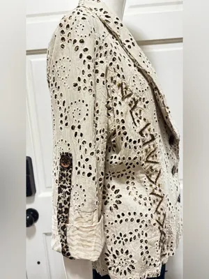 Alberto Makali Eyelet Cotton Embroidered Button-Front Jacket in Cream C-28 thumbnail 6