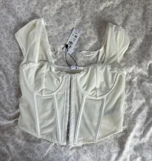 Garage corset top thumbnail 1