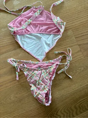 Frankie’s Bikinis set thumbnail 3