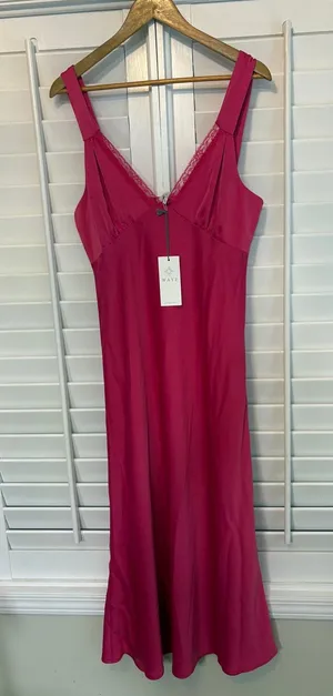 WAYF Pink Midi Dress Size‎ Large thumbnail 1