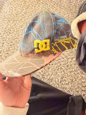 DC Shoes Hat Patterned thumbnail 1
