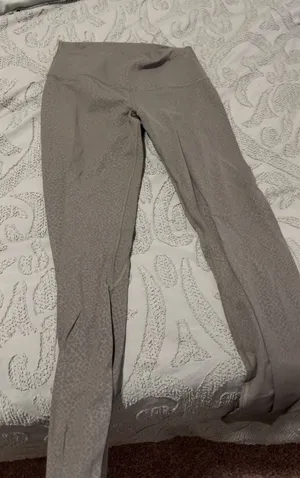 Lululemon Leggings Align 28" Green Size 4 thumbnail 1