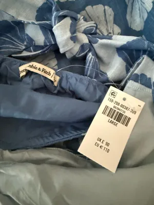NWT Abercrombie Shell Print Cutout Twist Front Maxi Dress Blue Linen Size L thumbnail 3