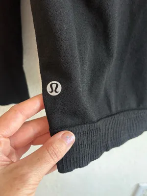 Lululemon Black Keep The Heat Thermal Long Sleeve Top Thumbholes Size M thumbnail 3