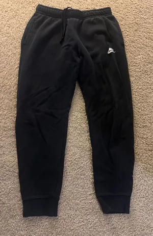Nike Sweatpants  thumbnail 1
