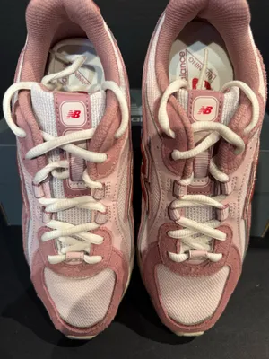 New Balance 204L size 7W thumbnail 4
