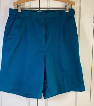 LL‎ Bean Womens 14 Original Fit Teal Blue Cotton Pleated High Rise Shorts 274910 thumbnail 1