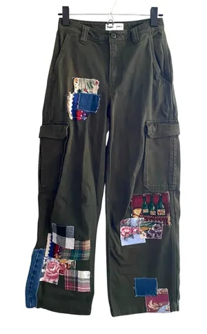 TNA Aritzia Green Straight Leg Cargo Patchwork Pants High Rise Reworked Women 0 thumbnail 1