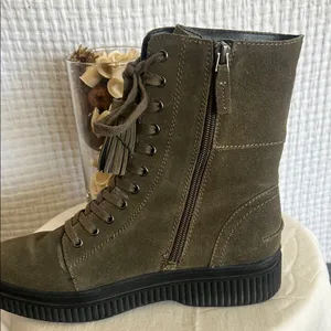 Franco Sarto Khaki Lace-Up Combat Boots Green Suede 8.5M US EU 38 thumbnail 9