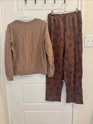 NWT Uniqlo Disney Winnie the Pooh Lounge Set S Brown Pajama Pants Sweatshirt thumbnail 4
