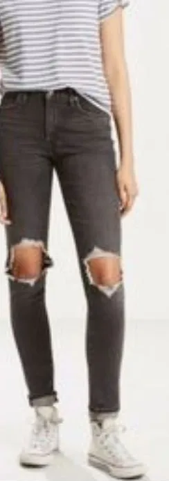 Levi's 721 High Waisted Distressed Black Jeans Sz 28 thumbnail 1