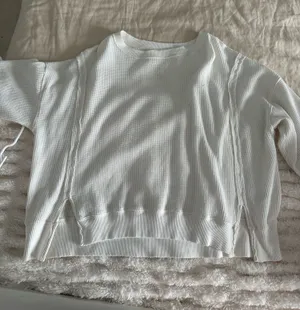 American eagle sweater thumbnail 1