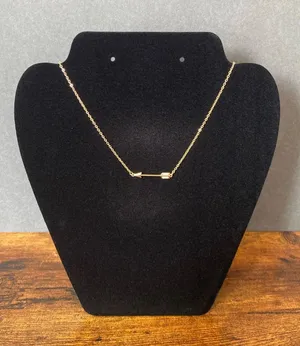 Arrow Necklace Gold thumbnail 1