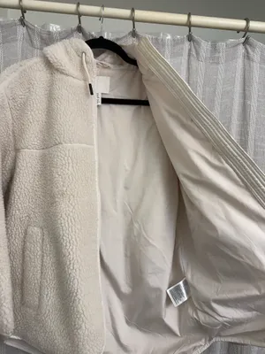 H&M women’s fleece zip-up puffer jacket thumbnail 2