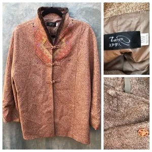 Vintage‎ Coat With Embroidery Fur Collar thumbnail 2