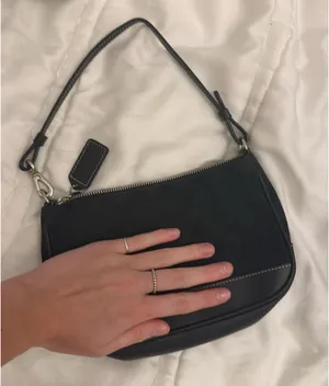 Coach Vintage Black Shoulder Bag thumbnail 2