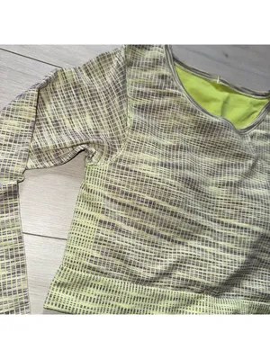 Lululemon Ebb to Street Neon Fitted Long Sleeve Cropped Seamless Shirt size 6 thumbnail 4