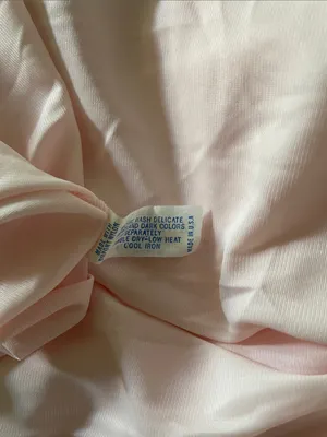 Women’s Vintage Vanity Fair Light Pink Nylon Housecoat/Robe Nightgown, Size 34 thumbnail 5
