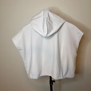 lululemon Sleeveless Cropped Hoodie Sweatshirt‎ thumbnail 2