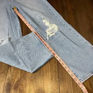 Levi’s Ribcage Straight Ankle Jeans thumbnail 9