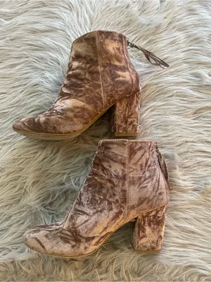 Women's Velvet Violet Ankle Booties thumbnail 4