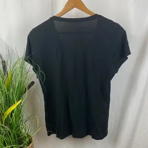 Quince Black V Neck Solid Short Sleeve Tee T Shirt Top M thumbnail 4