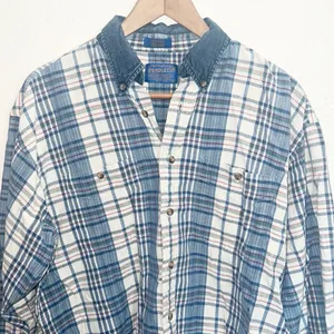 Pendleton Women’s 100% Cotton Blue White Long Sleeve Casual Button Front Shirt thumbnail 2