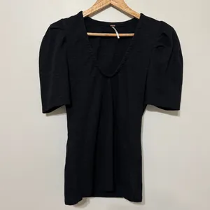 Free People Ellery Puff 3/4 Sleeve V Neck Top Size Large Black thumbnail 2