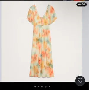 NWT! Banana Republic Floral Crepe thumbnail 3