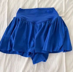 Aerie Flowy Shorts offline pleated thumbnail 1