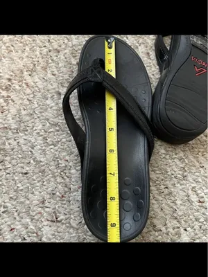 Vionic Men's Black Flip-Flop Sandals thumbnail 4