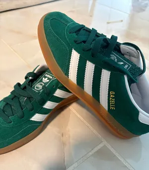 NWT ADIDAS GAZELLES thumbnail 1