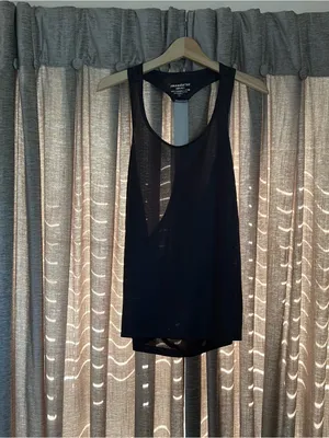 Marika Grey Dipped Back Racerback Athletic Tank Top Size Small thumbnail 3