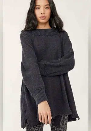Free People "She's a Keeper" Tunic Sweater- Medium- Moon Grey thumbnail 1